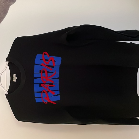 Exclusive KENZO Sweater. Extremely breathable with cool lining on the inside. - Picture 2 of 4